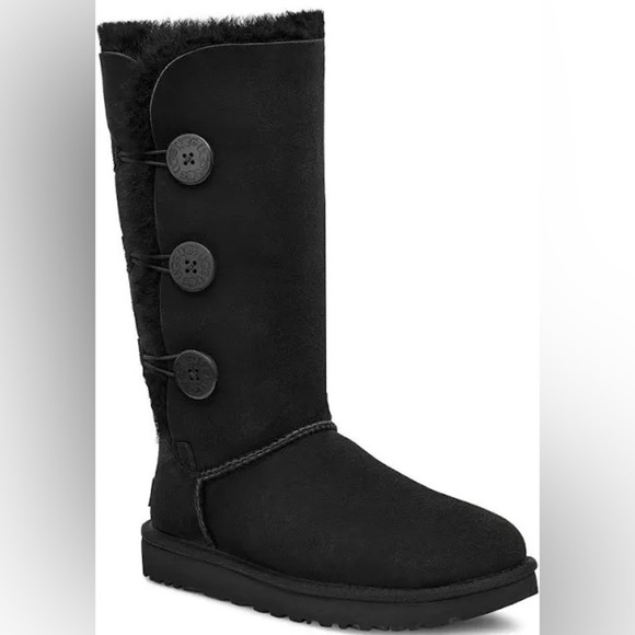 UGG 3 Button Bailey Boots in black - Picture 1 of 11